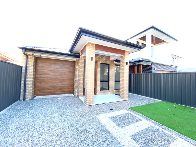 Beautifully present brand new home