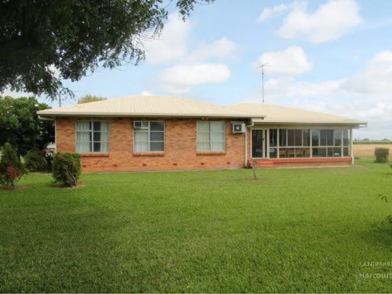 A Top Rural Property With Water!!!