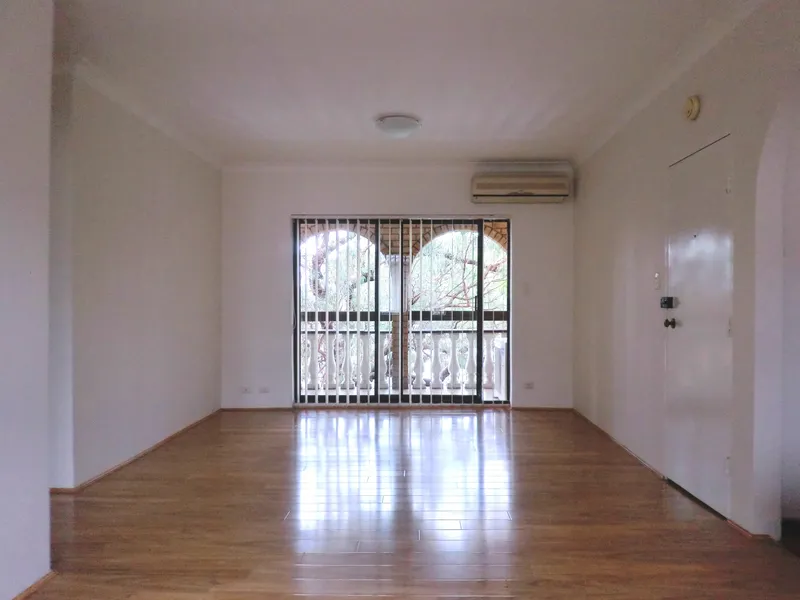 RENOVATED 3 BEDROOM TOP FLOOR UNIT