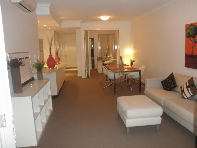 2X2 APARTMENT, GREAT CENTRAL LOCATION!