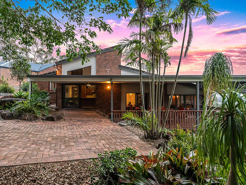 MULTI LEVEL LIVING WITH FOREVER VIEWS!