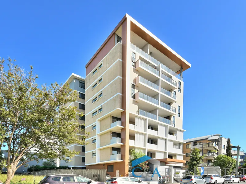 Modern 2 Bedroom Unit - Large Interior – 118m2!