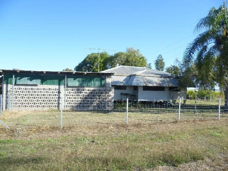 4 Bedroom House - Shed - 2527me Rural Allotment - Fredericksfield