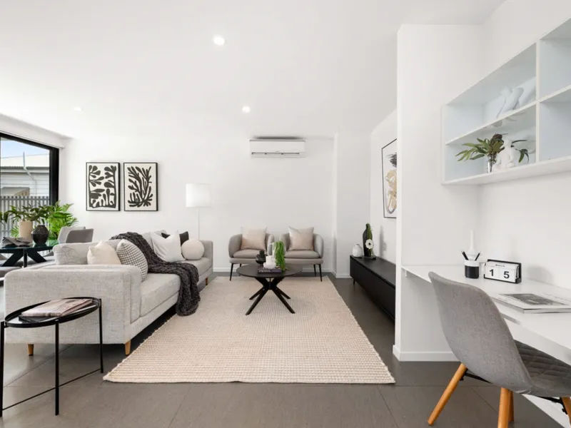 Luxurious apartment in the vibrant Oxford Street precinct