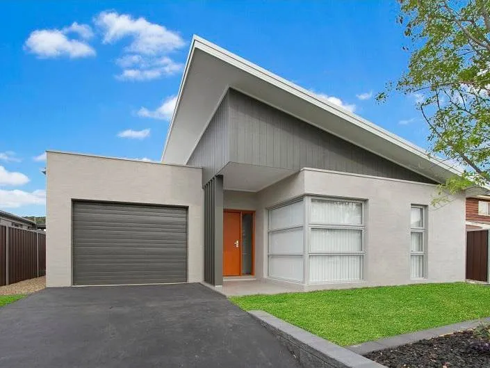 GRAND HOME IN QUIET LOCATION!