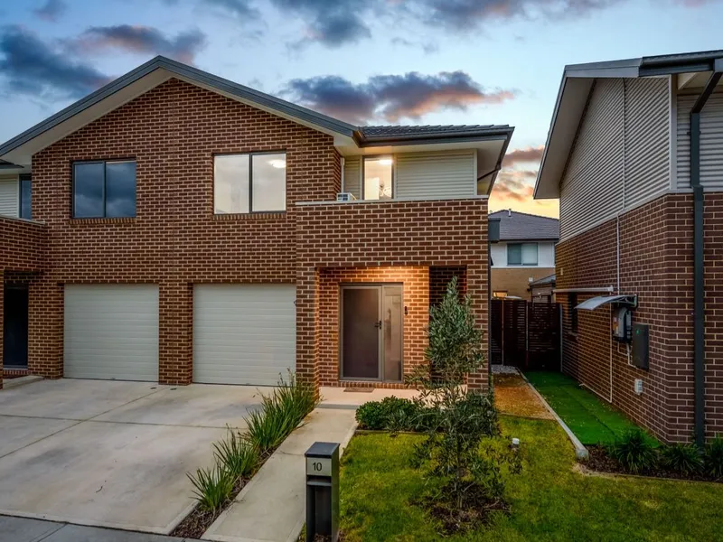 Easy maintenance & Exclusive living in Valley Park Estate!