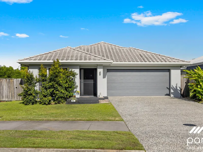 CONVENIENCE, PRIVACY AND A GREAT FAMILY HOME