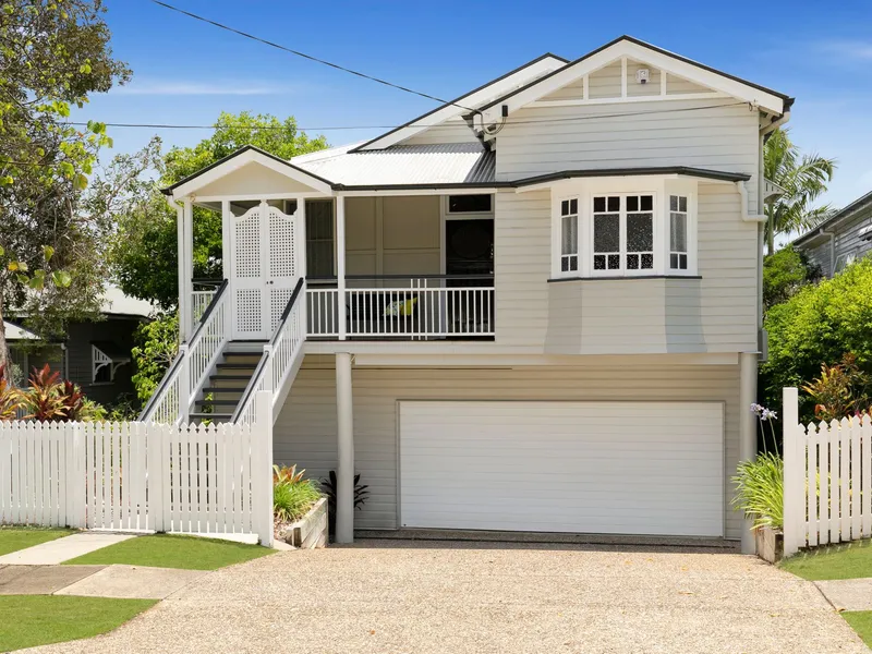 Queenslander in the Prestigious “Churchie” Precinct