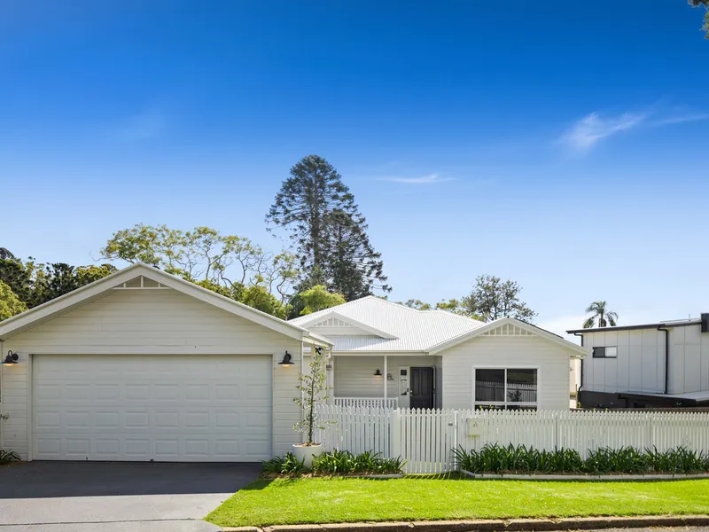 'Burnage' - Picture Perfect Home with Unparralled Escarpment Views