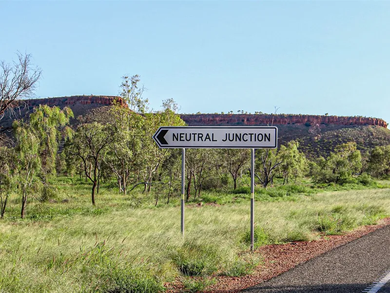 Neutral Junction Station