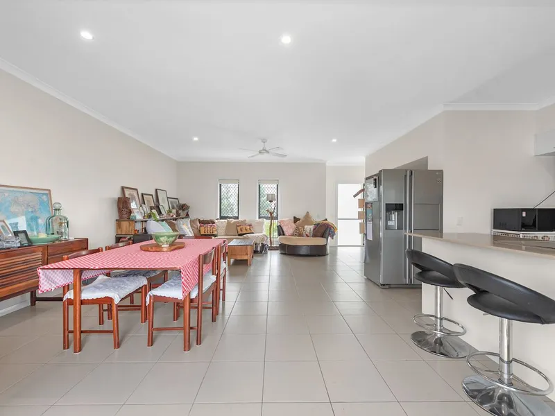 Your Own Piece of Paradise with No Body Corp Here!