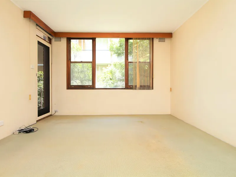 Two Bedroom Apartment In Sought After Location 