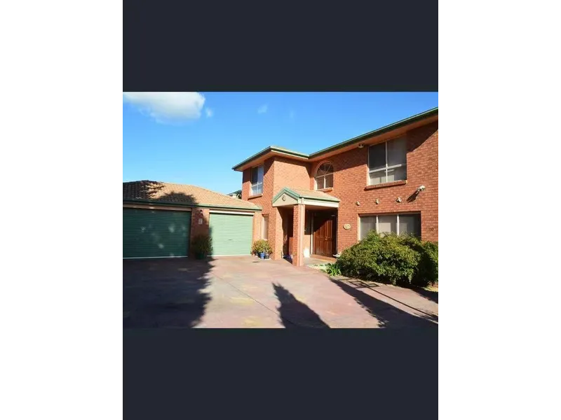 60 Applewood Drive, Knoxfield, VIC 3180