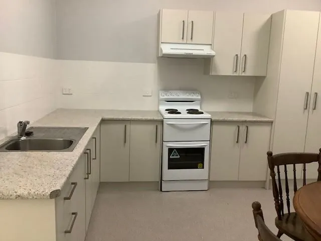 Neat Unit in Main Street