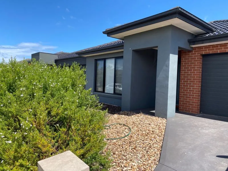 STYLISH FOUR BEDROOM FAMILY HOME!