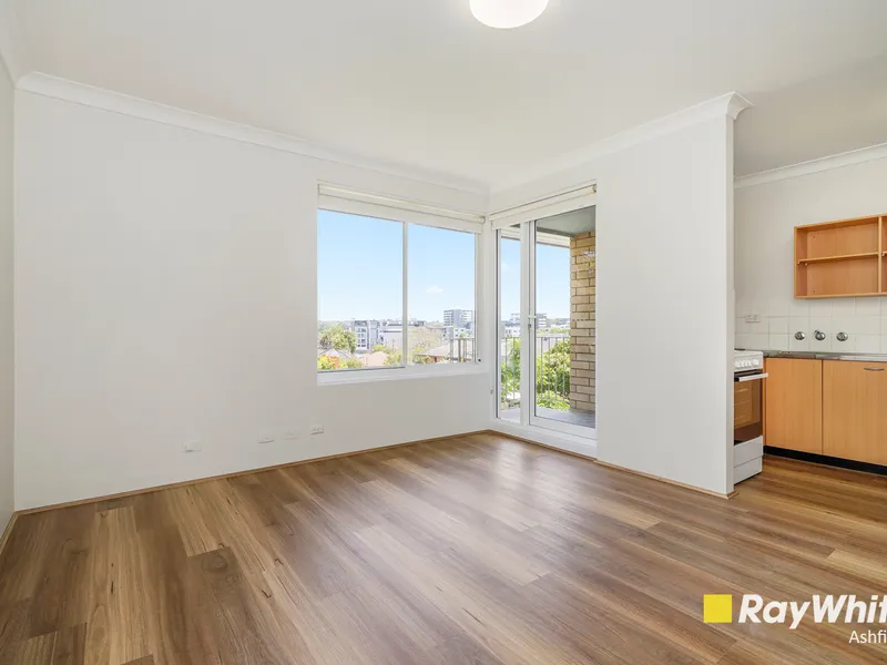 Wonderfully Presented One Bedroom Unit