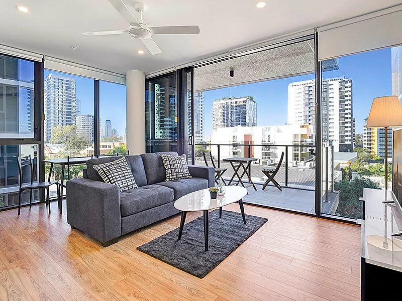 Fully furnished one bedroom apt in central of South Brisbane