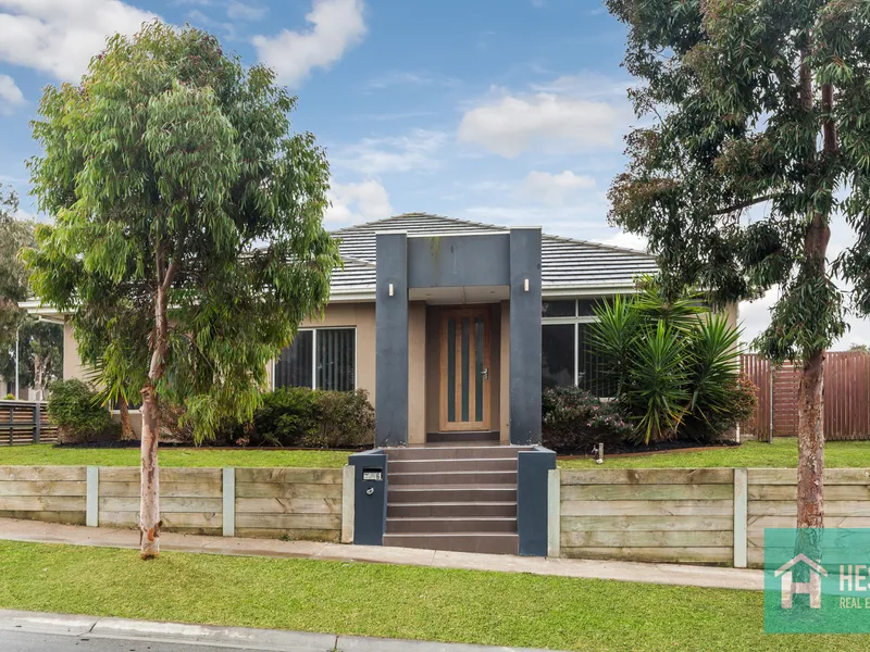 LARGE FIVE BEDROOM HOME WITH ELEVATED VIEWS