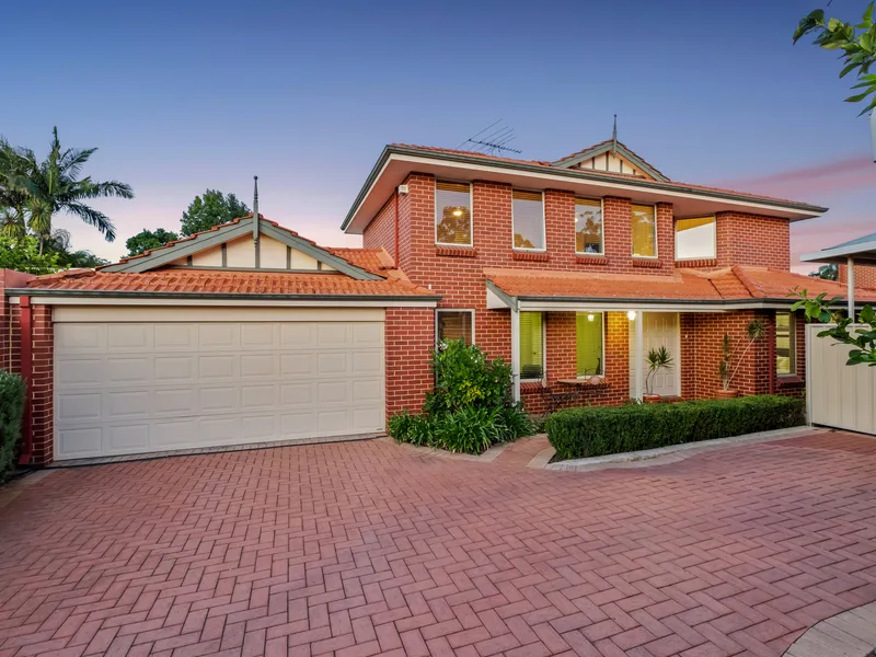 IMMACULATE PARKSIDE DELIGHT