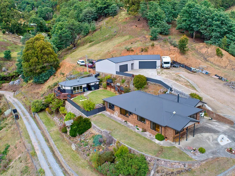 Impressive lifestyle home with magnificent views
