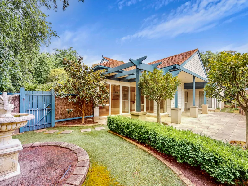 Short Term lease only - Grace on the Village Fringe