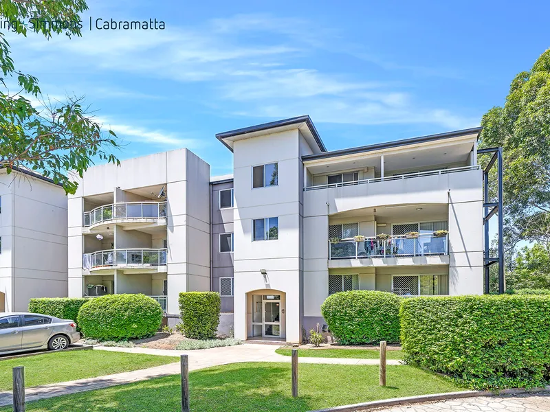 SUPER-SIZED APARTMENT