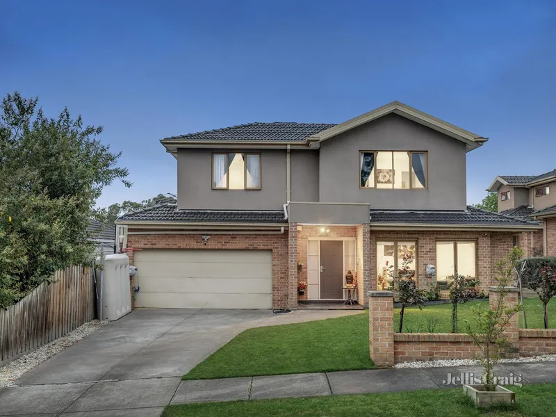 North-facing gem in Beverley Hills Primary zone