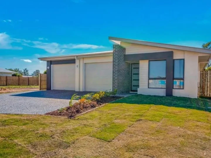 1 BEDROOM DUPLEX READY TO CALL HOME!!