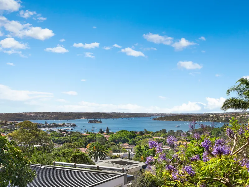 Wake up to Amazing Panoramic Views across Sydney Harbour