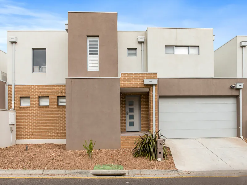 Executive Living in Tranquil Location