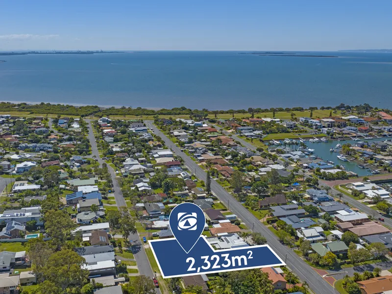 DEVELOPMENT OPPORTUNITY IN BIRKDALE