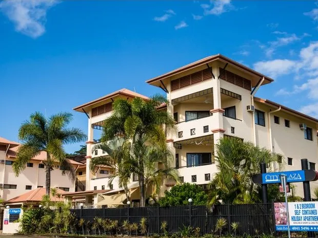 Fully Furnished Two Bedroom Apartment Close to Cairns Hospital - Minutes to Cairns City