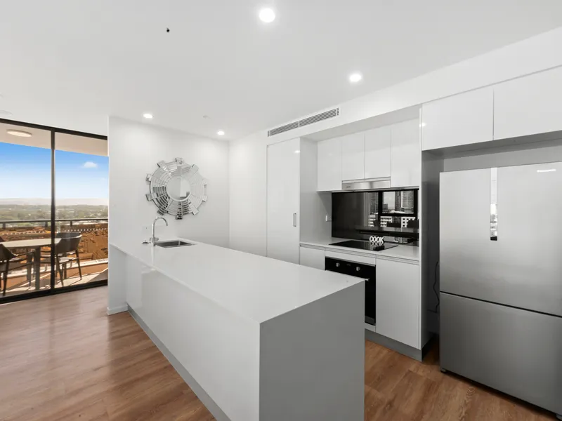 MUST BE SOLD!! Top floor with spectacular water and skyline views