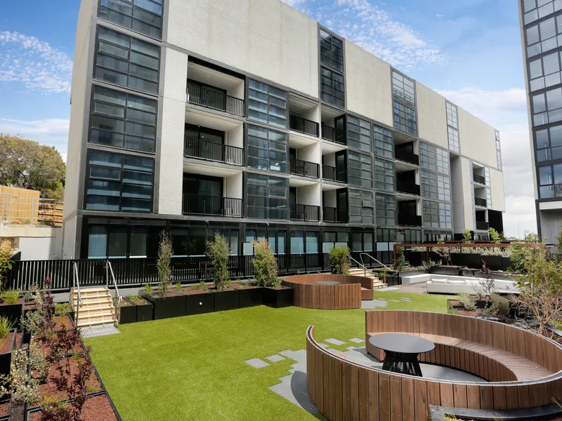 Luxury Modern Living at Ivanhoe Gardens