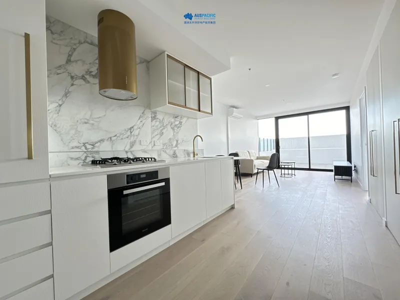 Luxurious Fully Furnished Two-Bedroom Apartment in the Heart of Box Hill
