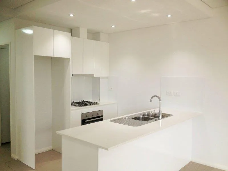 CBD Living-Gym, Bus, Shopping, Lake at your door