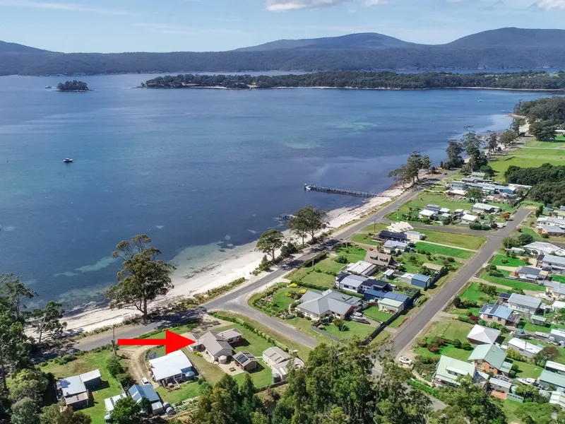 Immaculate Home at Picture Perfect Beach Location