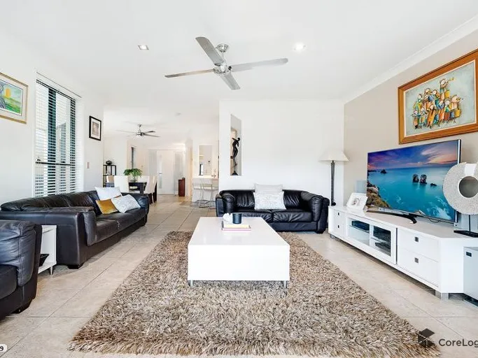 Spacious & Modern Townhouse - Emerald Lakes