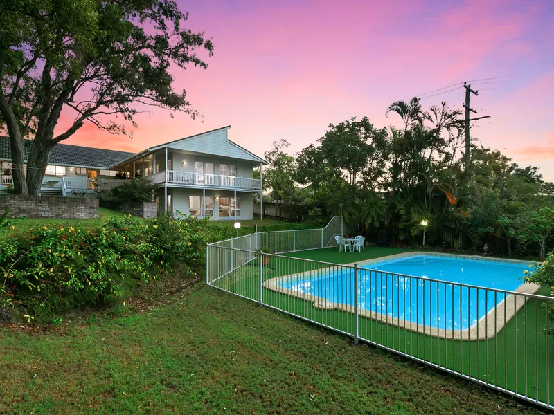 Impressive Home Set Amongst 3,907m2 - Over 40 Years In The Same Family