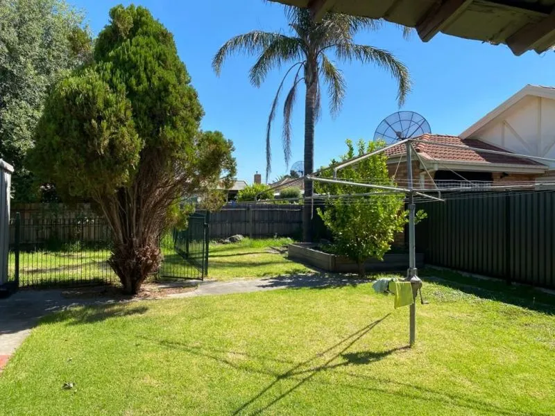 FAMILY HOUSE IN HEART OF EPPING