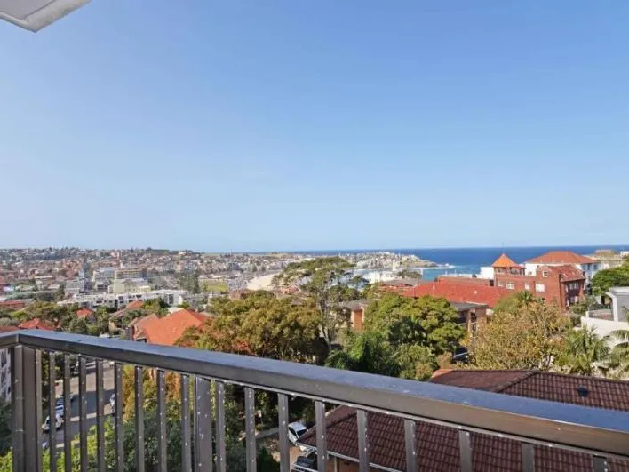Sun Drenched Apartment with views over Bondi Beach