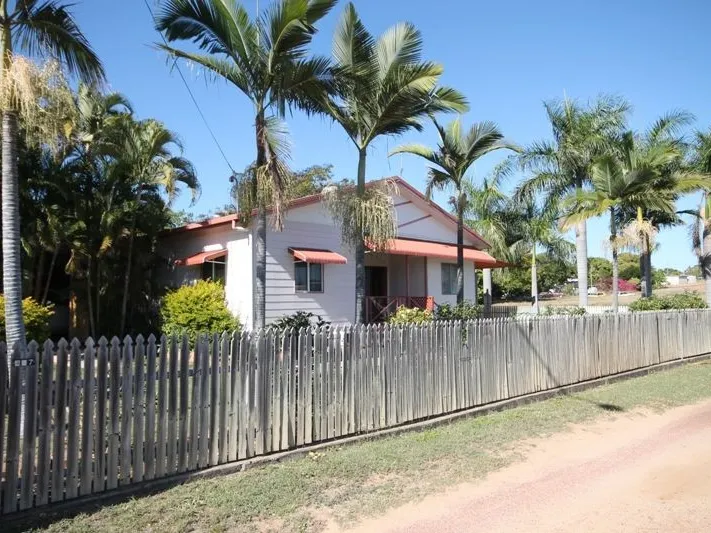 4 BEDROOM HOME + 1 BEDROOM GRANNY FLAT + SHEDS