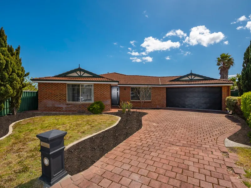 GREAT FAMILY HOME IN A CUL DE SAC LOCATION - LONG TERM LEASE AVAILABLE