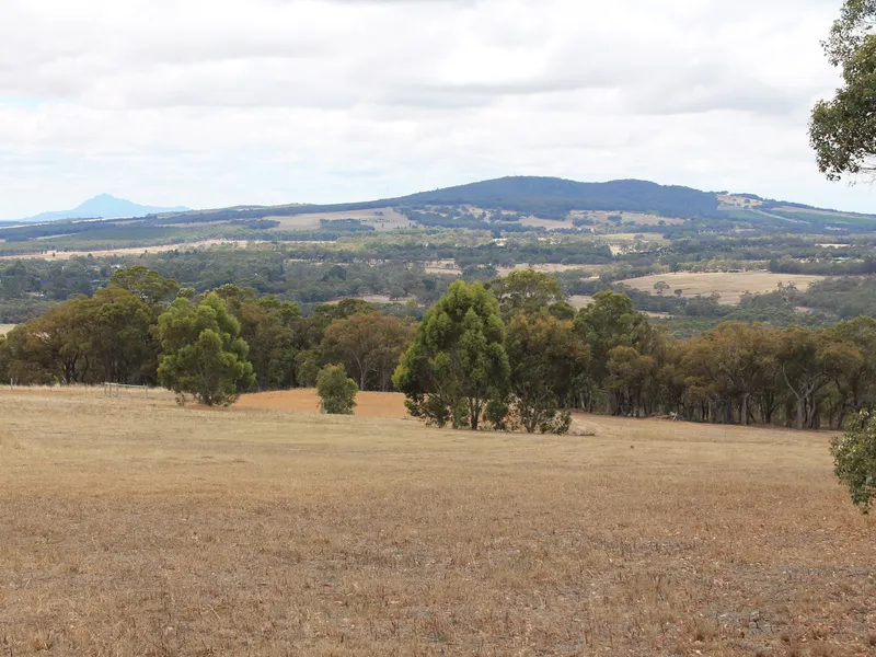 RURAL LIVING AT ITS BEST