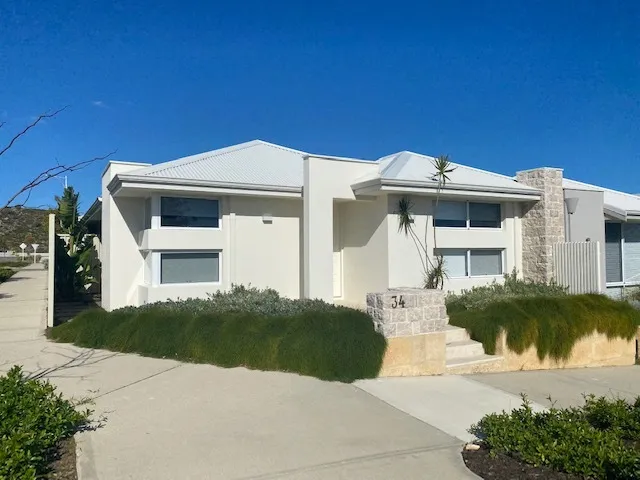 BEACH SIDE LIVING AT IT'S BEST