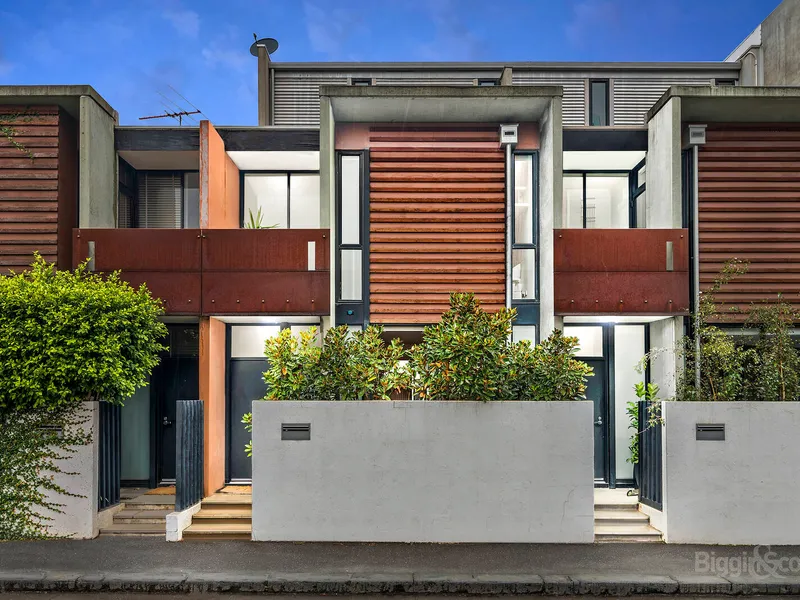 ARCHITECTURALLY DESIGNED BRILLIANCE IN THE HEART OF CREMORNE