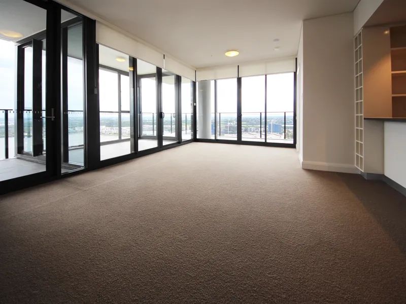 Modern Contemporary 2 Bedroom Apartment with Larger Winter Garden & Waterview