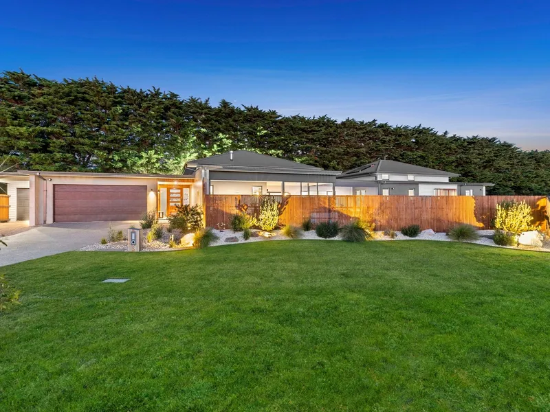 Thirteenth Beach Estate contemporary masterpiece