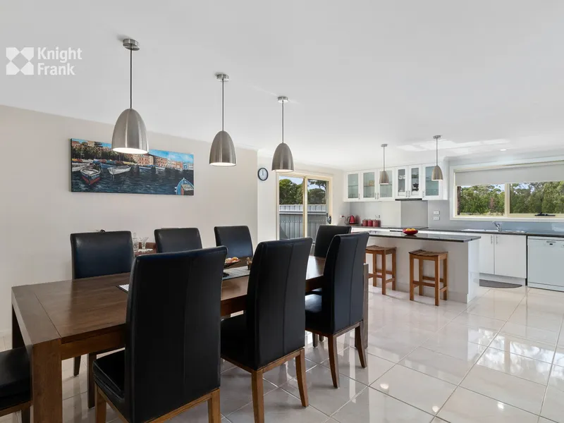 Private & spacious entertainers' delight