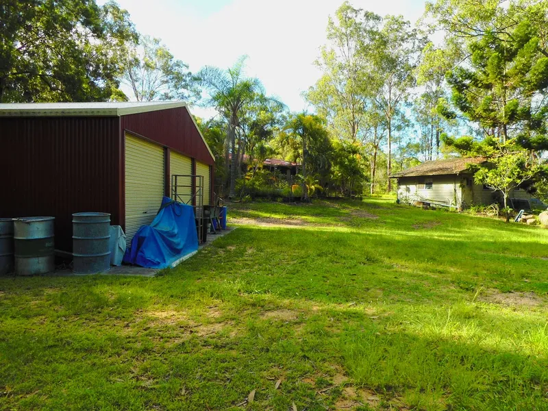 LIFESTYLE BLOCK WITH DEVELOPMENT POTENTIAL.  Calling all Developers, Land bankers and Investors!